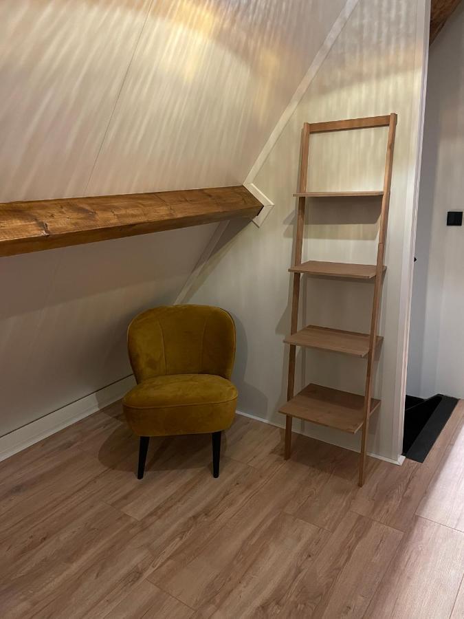 De Heerlykheid Wemeldinge, Vlak Bij Strand En Bos, Ruime Vakantiewoning Met Eigen Patio In De Karakteristieke Dorpsstraat Luaran gambar